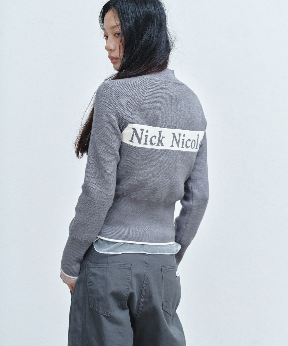 닉앤니콜(NICK&NICOLE) PATCH JAQUARD KNIT CARDIGAN_CHARCOAL
