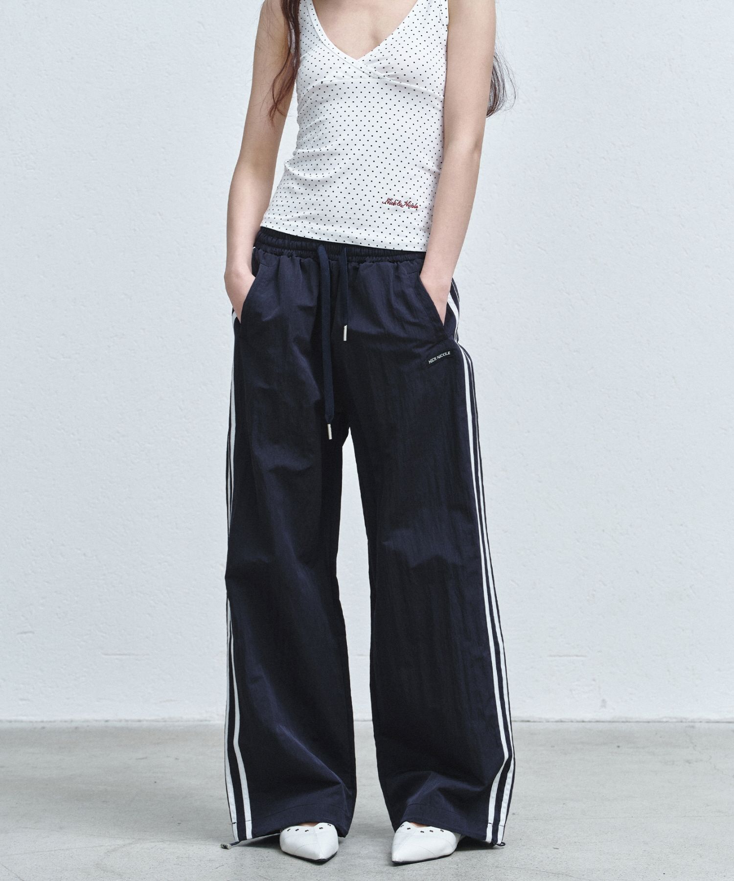 [YOUHEEXOTZ] STAR PATTERN LAYERED BANDING TRACK PANTS_GREY source detail 70