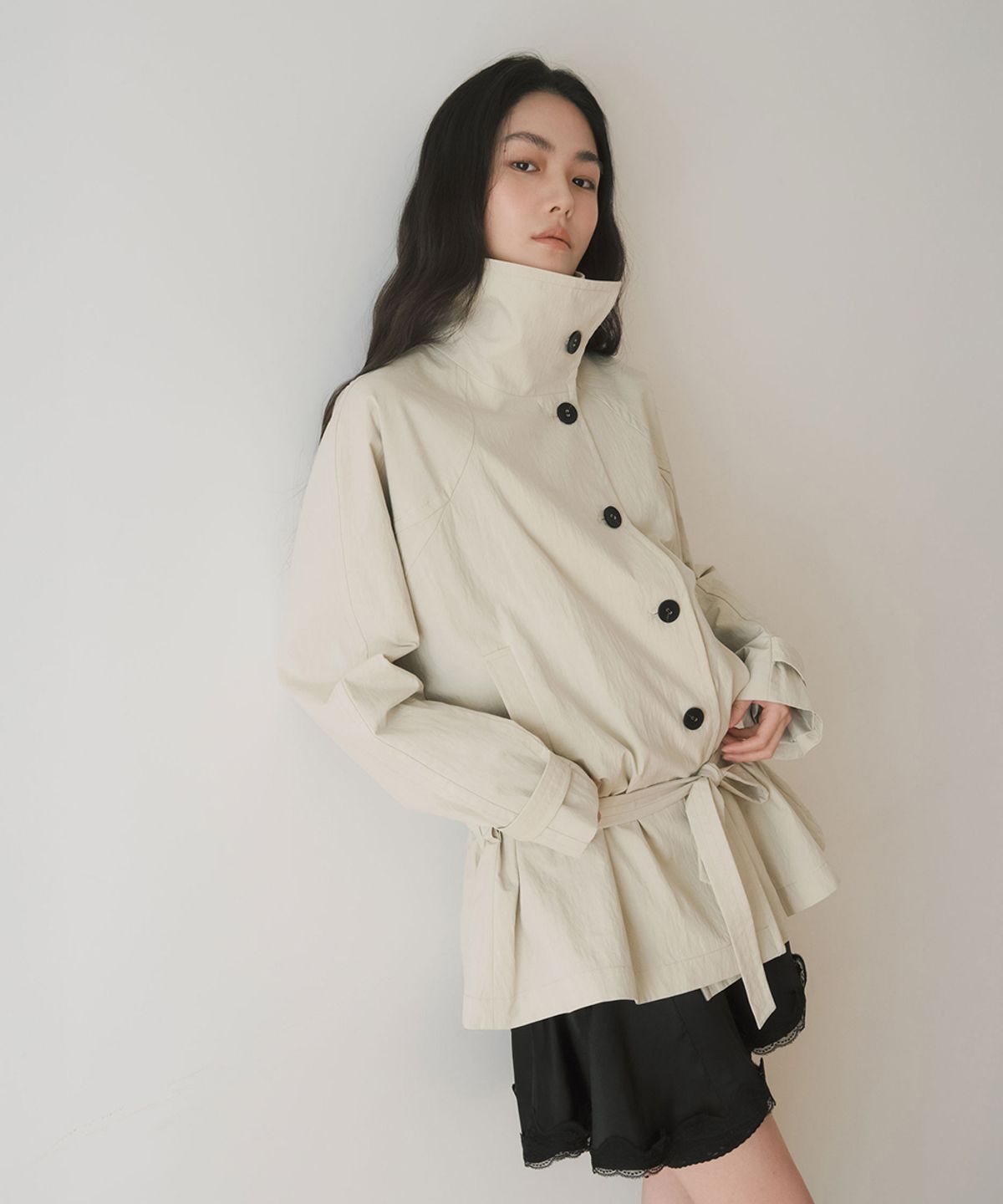 이어닝(YEARNING) HIGH NECK BELTED HALF JACKET, BEIGE