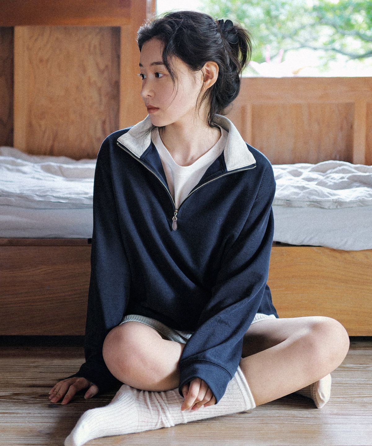 앤니즈(ANDNEEDS) Hugo half zip-up long sleeve (navy)