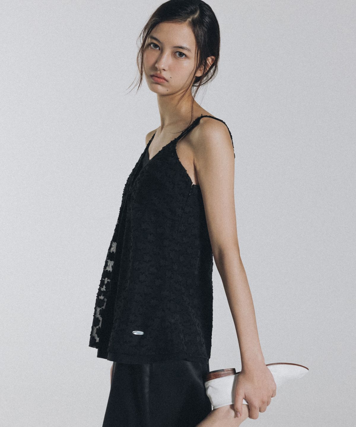 앤니즈(ANDNEEDS) Numa layered sleeveless (black)