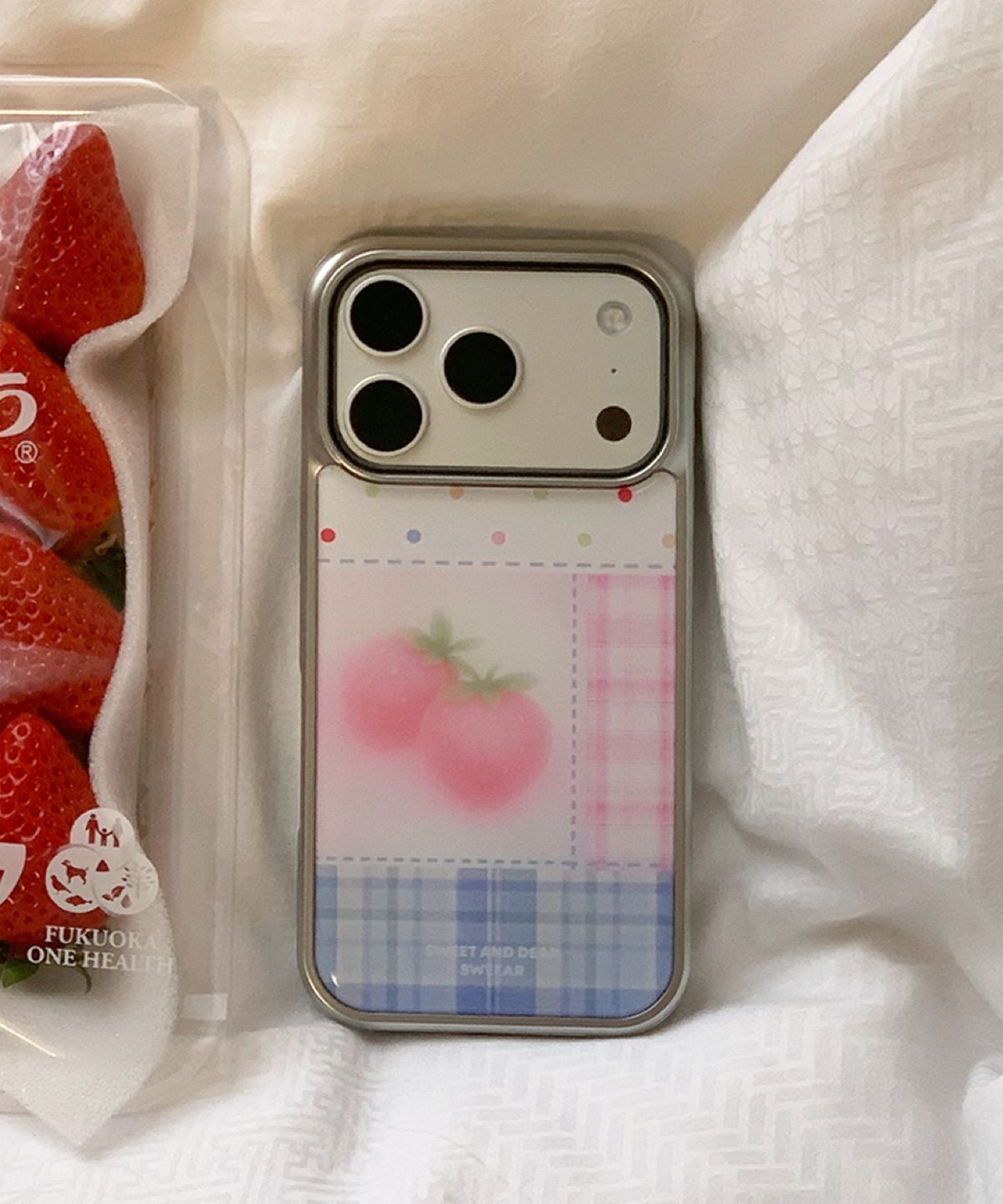 스위어(SWEEAR) BERRY PATCHWORK CASE (에폭시&글라스)