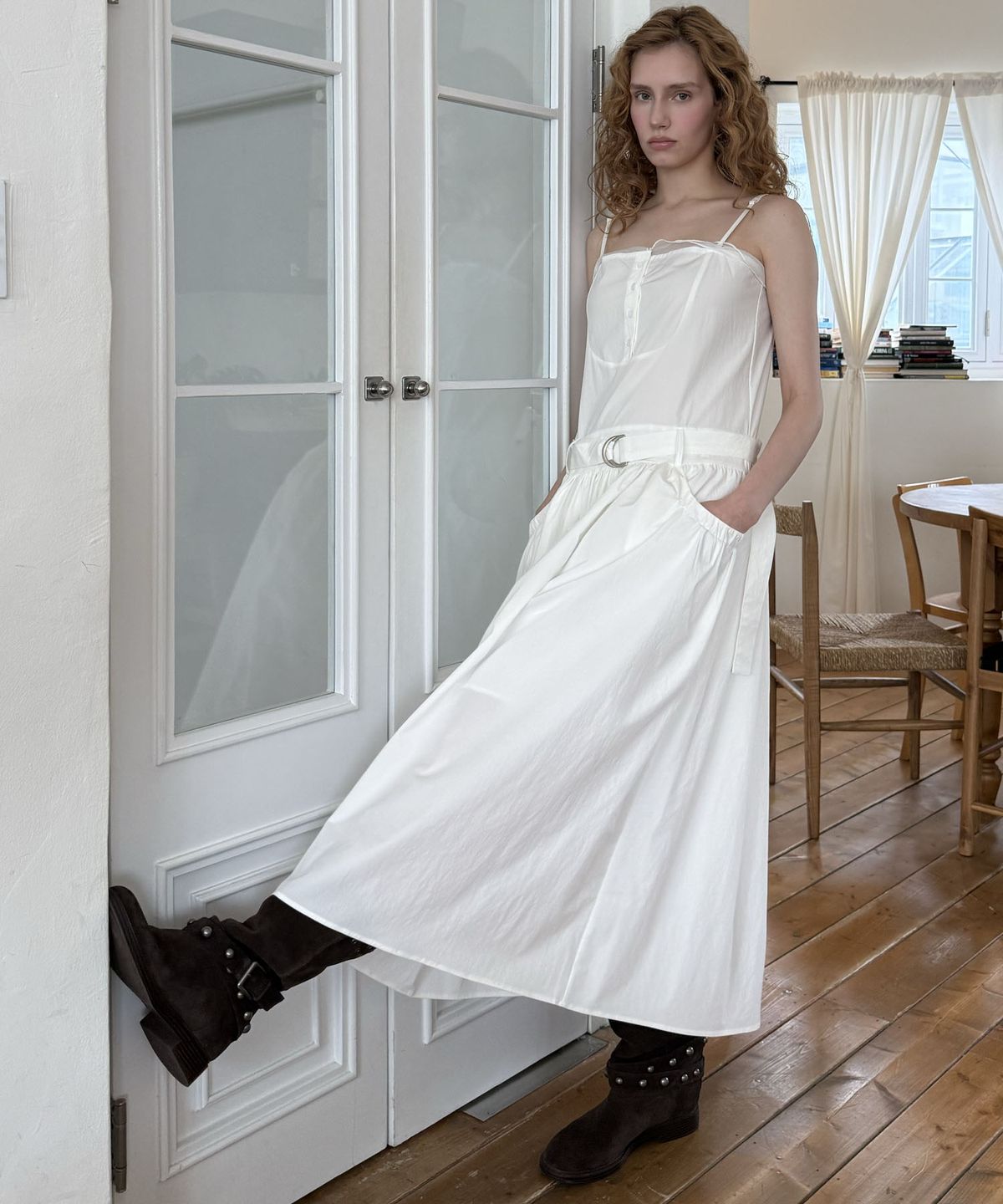 딜라이디(DELIDI) Mist shrring dress (white)