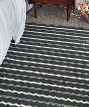 모던스트라이프 포그니 러그 먼지없는 극세사 미끄럼방지 사계절 거실 침실 카페트