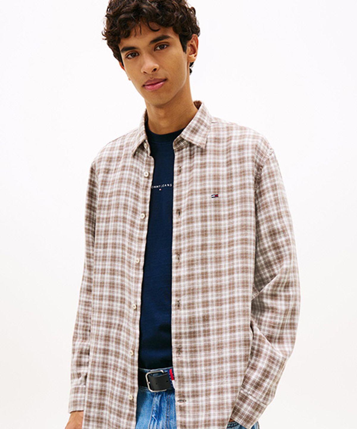 타미진스(TOMMY JEANS) 린넨 블렌드 릴렉스 체크 셔츠 (T32G1WSH33TMT1PKD)