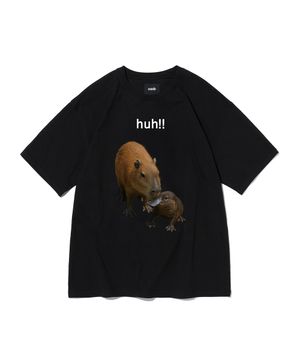 HUH!! CAPYBARA TEE [BLACK]