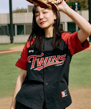 [LG트윈스x1993스튜디오] V4 트랙 나일론 유니폼 셔츠_레드