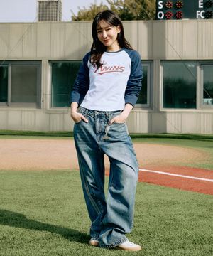 [LG트윈스x1993스튜디오] V4 레트로 라글란 롱슬리브 (우먼)_네이비