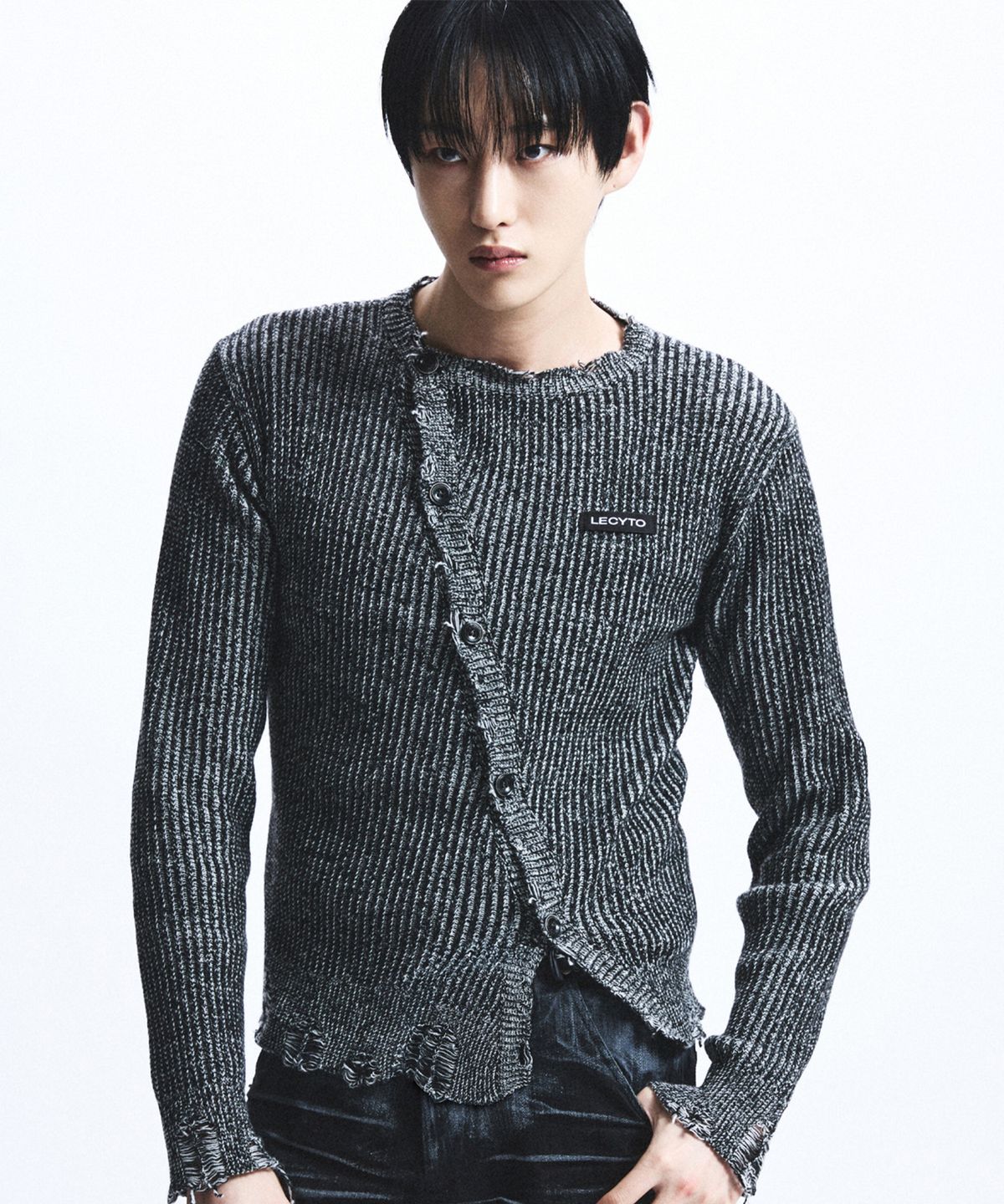 레씨토(LECYTO) Oblique Line Knit Cardigan_[Charcoal]