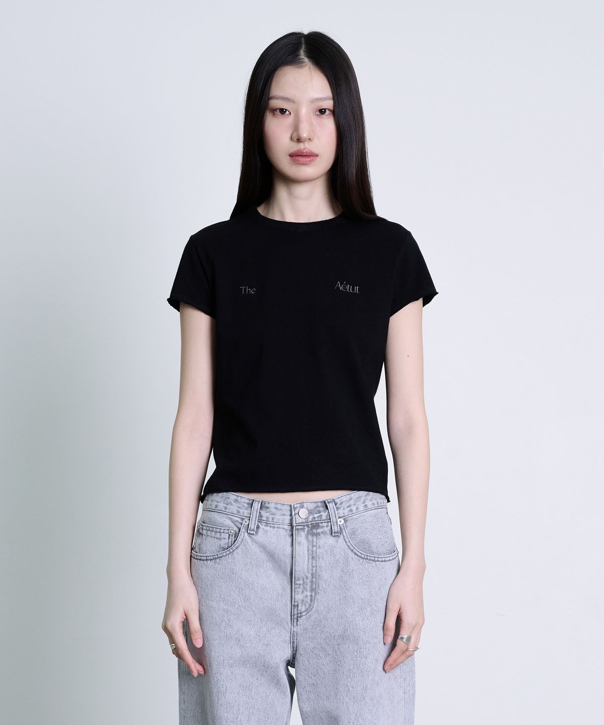 더애틋(THE AÉTUT) Raw Edge Cotton Logo T-Shirt_Black