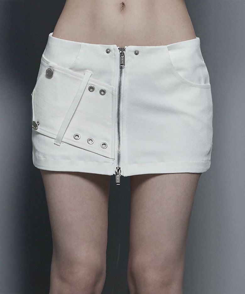 Front Zipper Belt Detail Mini Skirt (White)