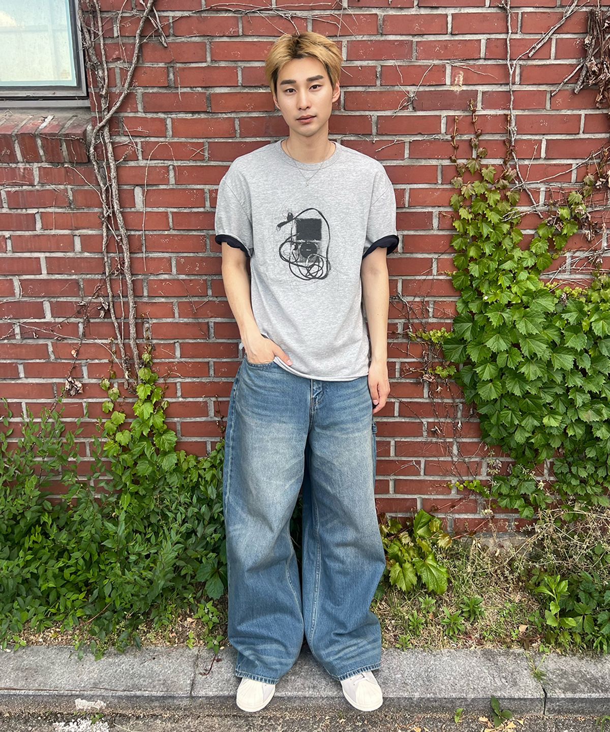 메종미네드(MAISON MINED) BACK-POINT DENIM PANTS MID BLUE