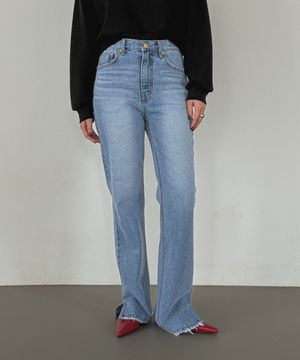 [2th reorder]M size출고예정일 04/17 슬릿 연청 데님