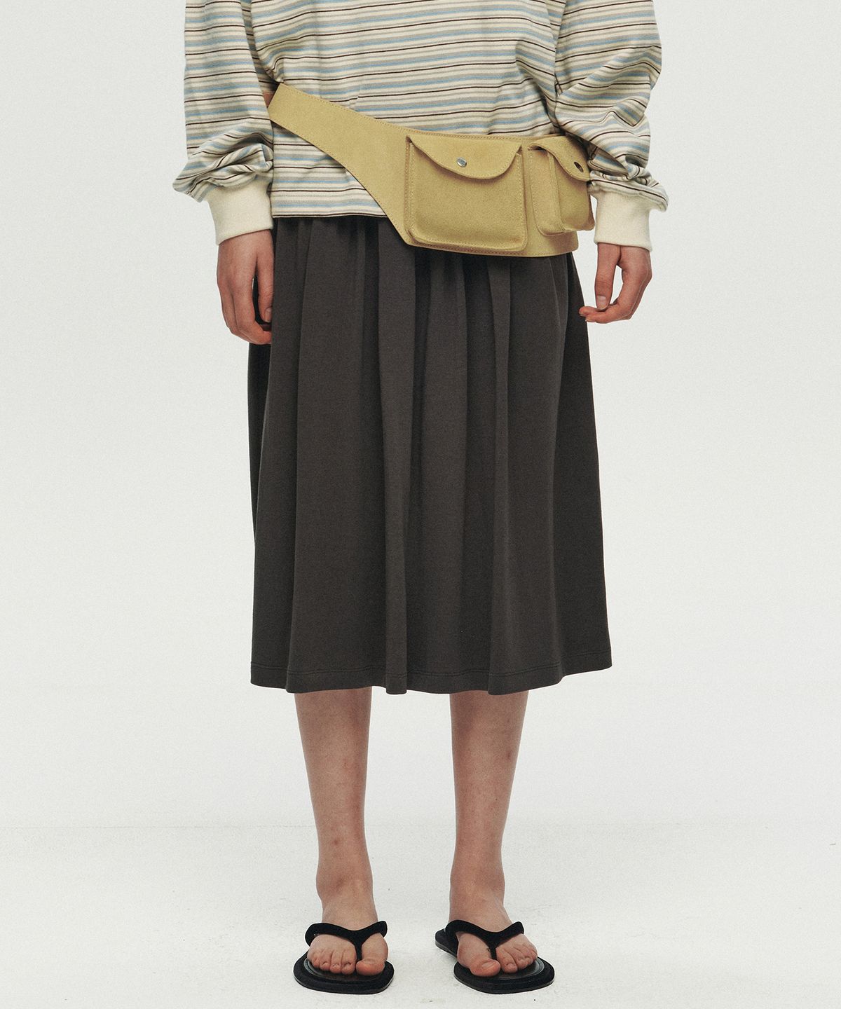 호이테(HEUTE) DRAPE LAYER SKIRT (DARK GREY)