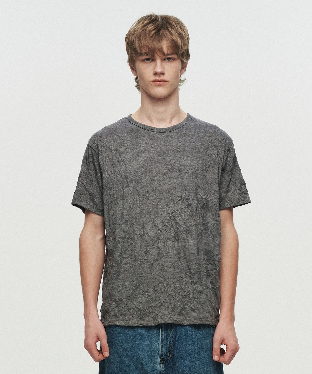 호이테(HEUTE) CRINKLE TEXTURE T-SHIRT (CHARCOAL)