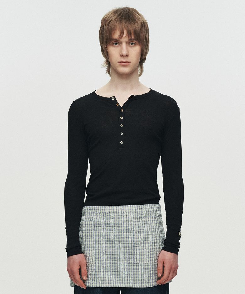 RIB SHEER HENLEY NECK T-SHIRT (BLACK)