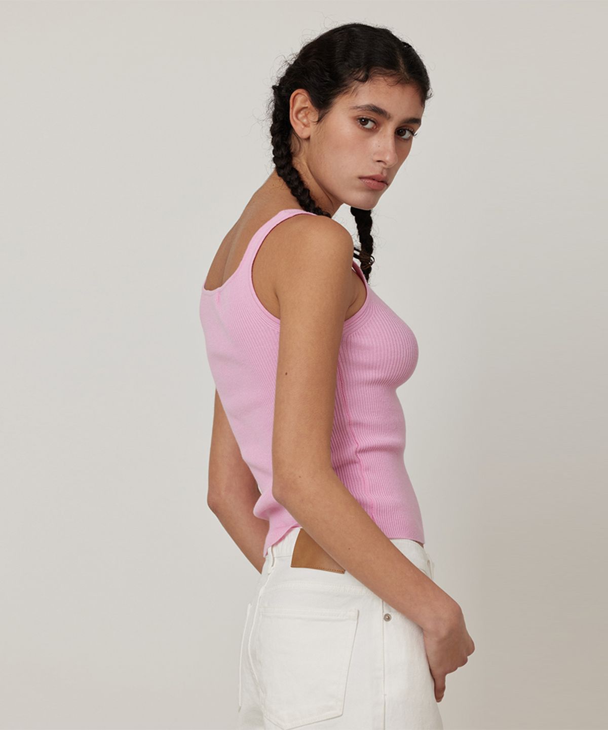 퀸스래빗(Q'SRB) Square Ribbed Sleeveless Knit
