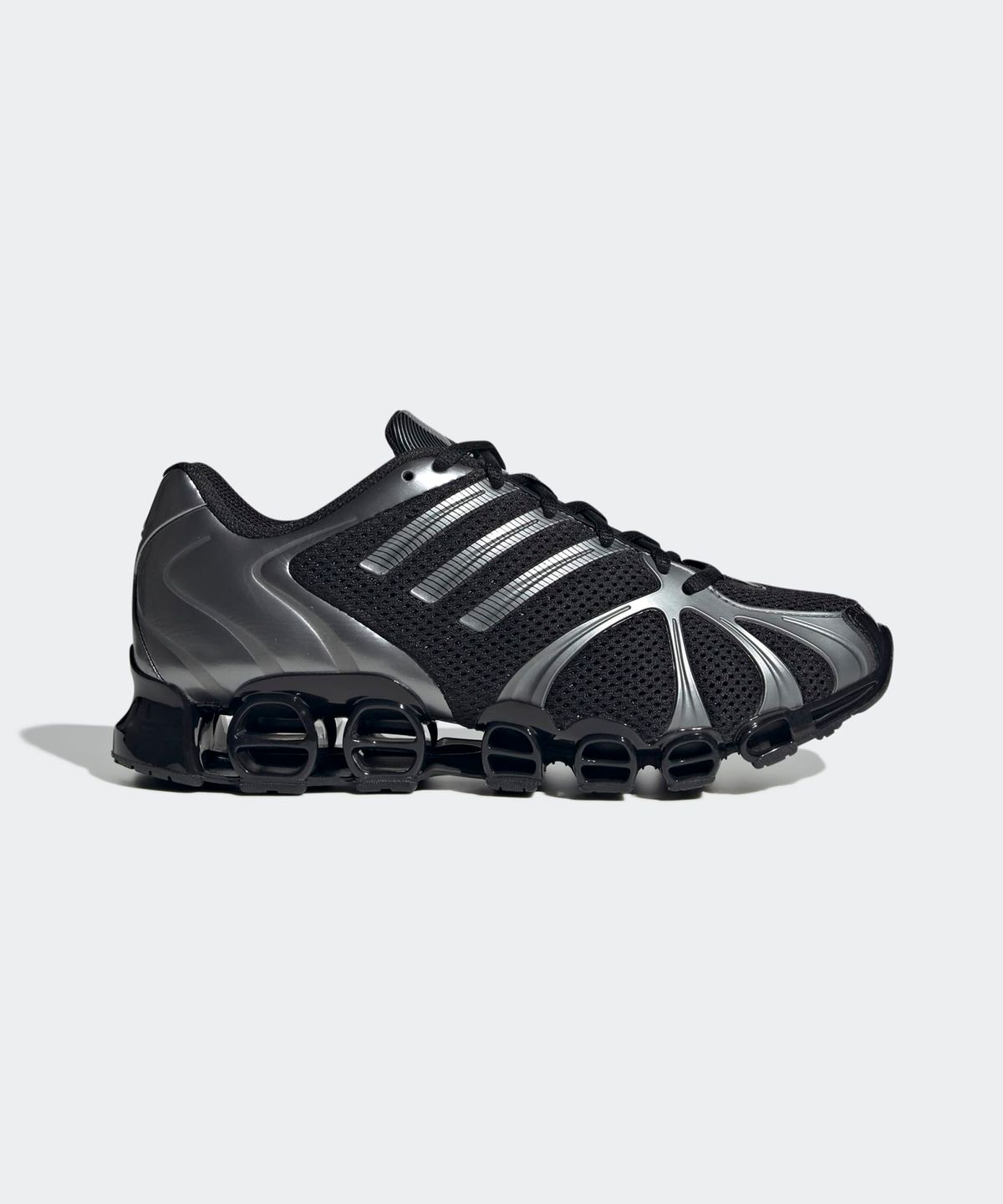 아디다스(ADIDAS) 메가 고스트라이드 - 블랙:아이언메탈릭 / JQ0553