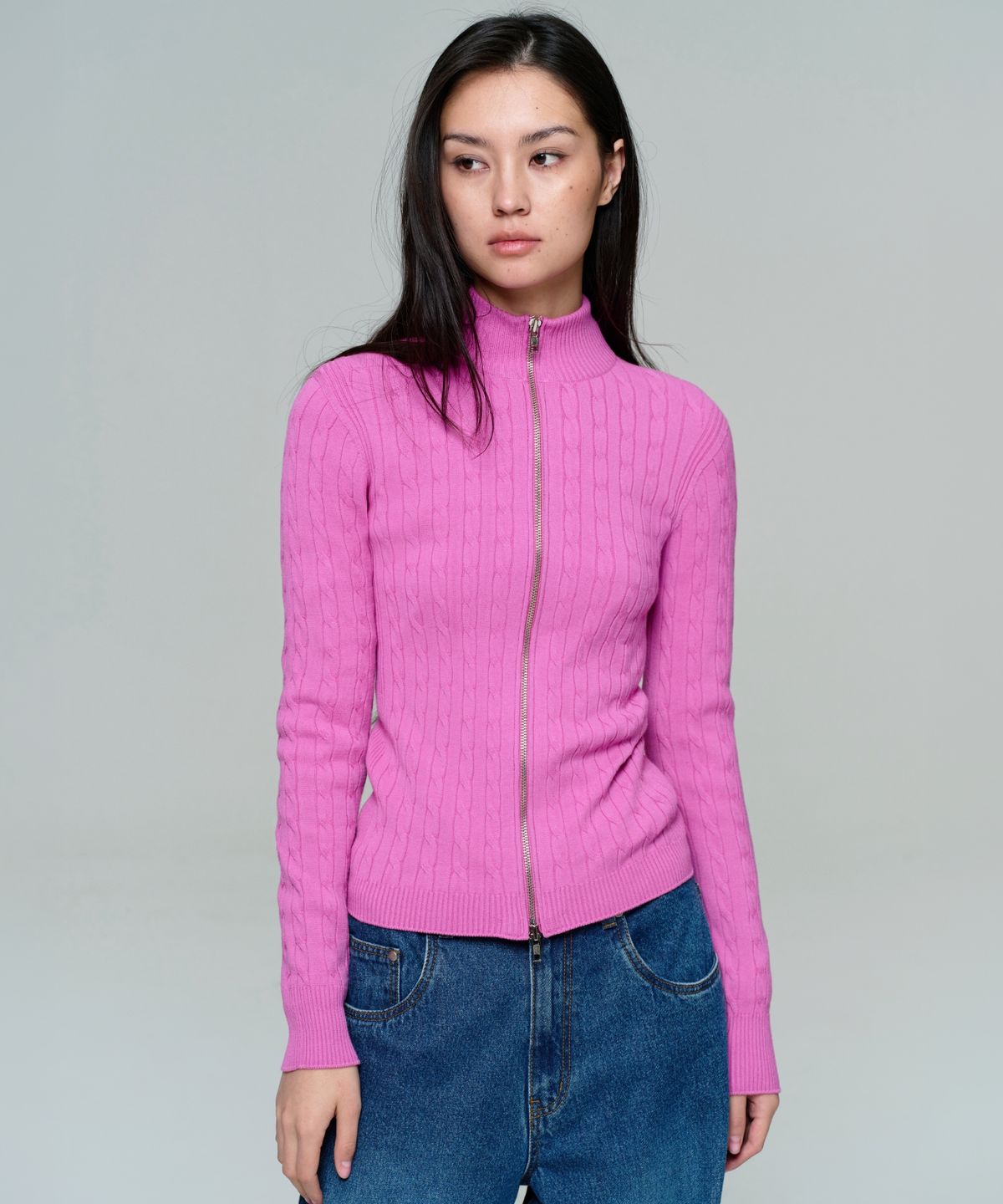 이알에이(ERA) WOMEN FITTED CABLE ZIP KNIT - ROSE PINK
