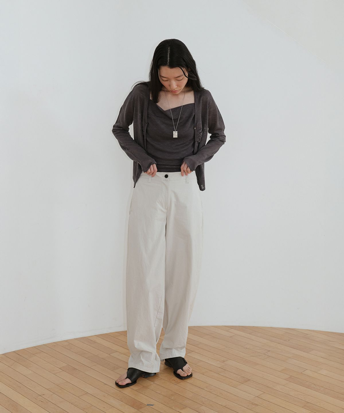 로우타이드(LOW TIDE) BUTTON BALLOON PANTS [GREY]