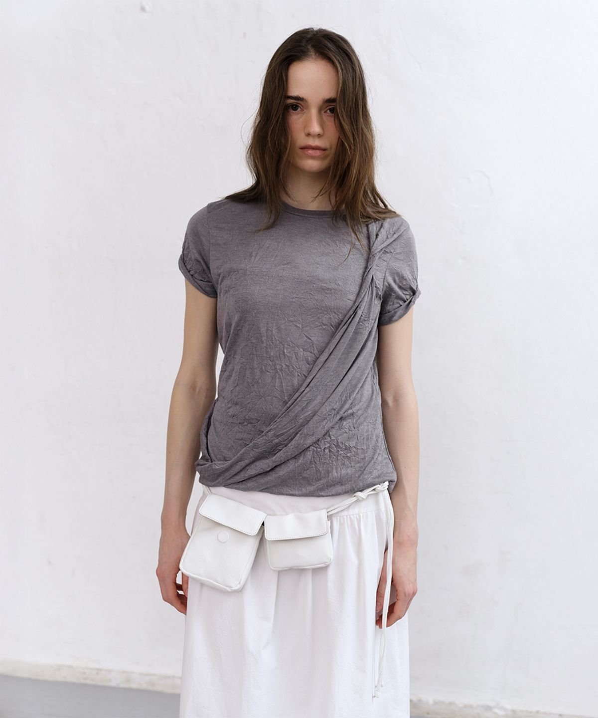 로우타이드(LOW TIDE) CREASE DRAPE T-SHIRT [GREY]