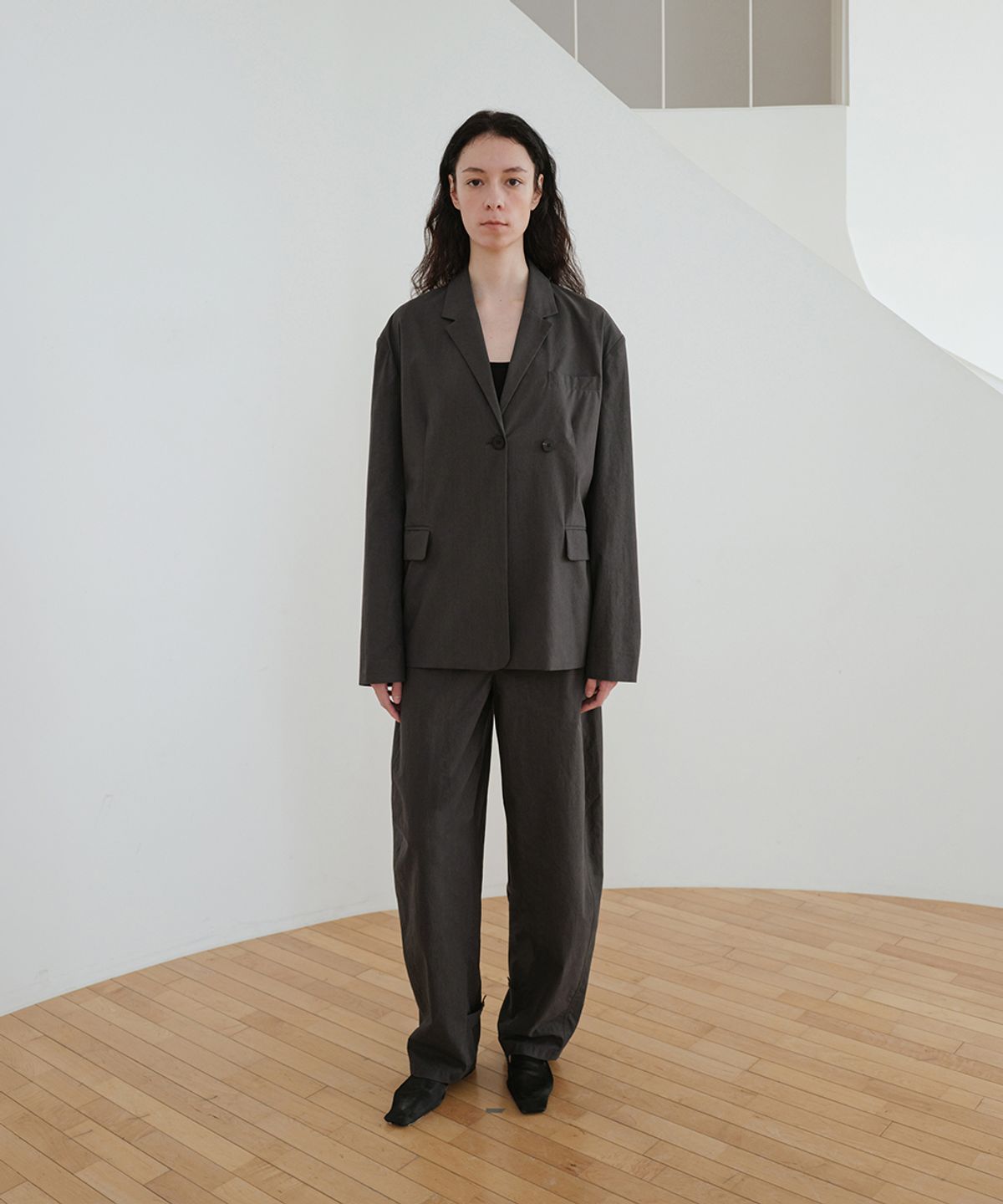 로우타이드(LOW TIDE) BUTTON STRAP JACKET [CHARCOAL]