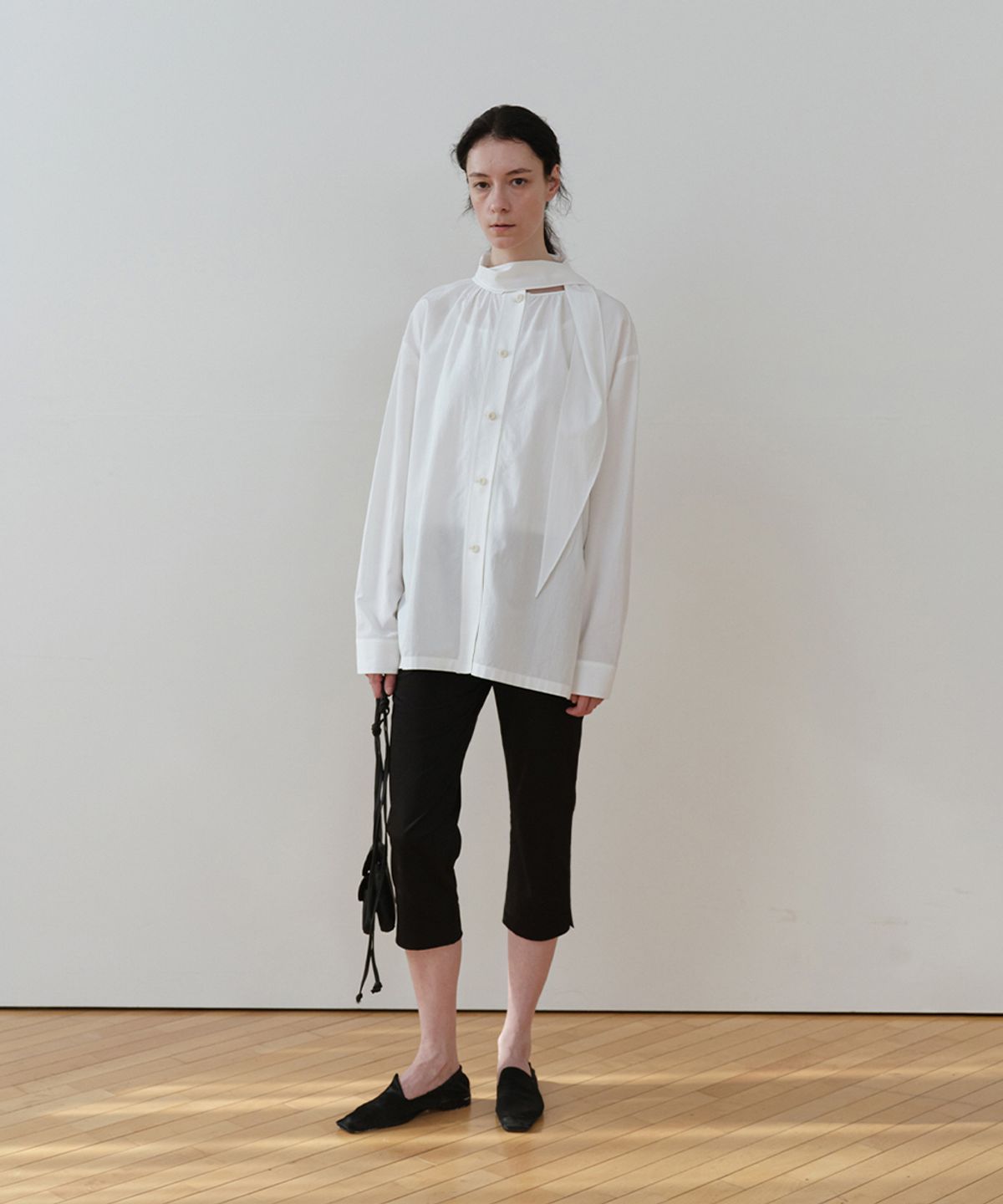 로우타이드(LOW TIDE) SCARF SHIRT JACKET [IVORY]