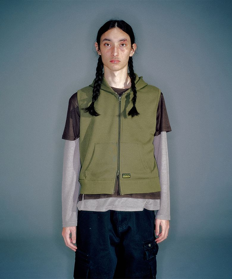 (MEN) WORKSHOP SLEEVELESS HOODIE ZIP-UP KHAKI