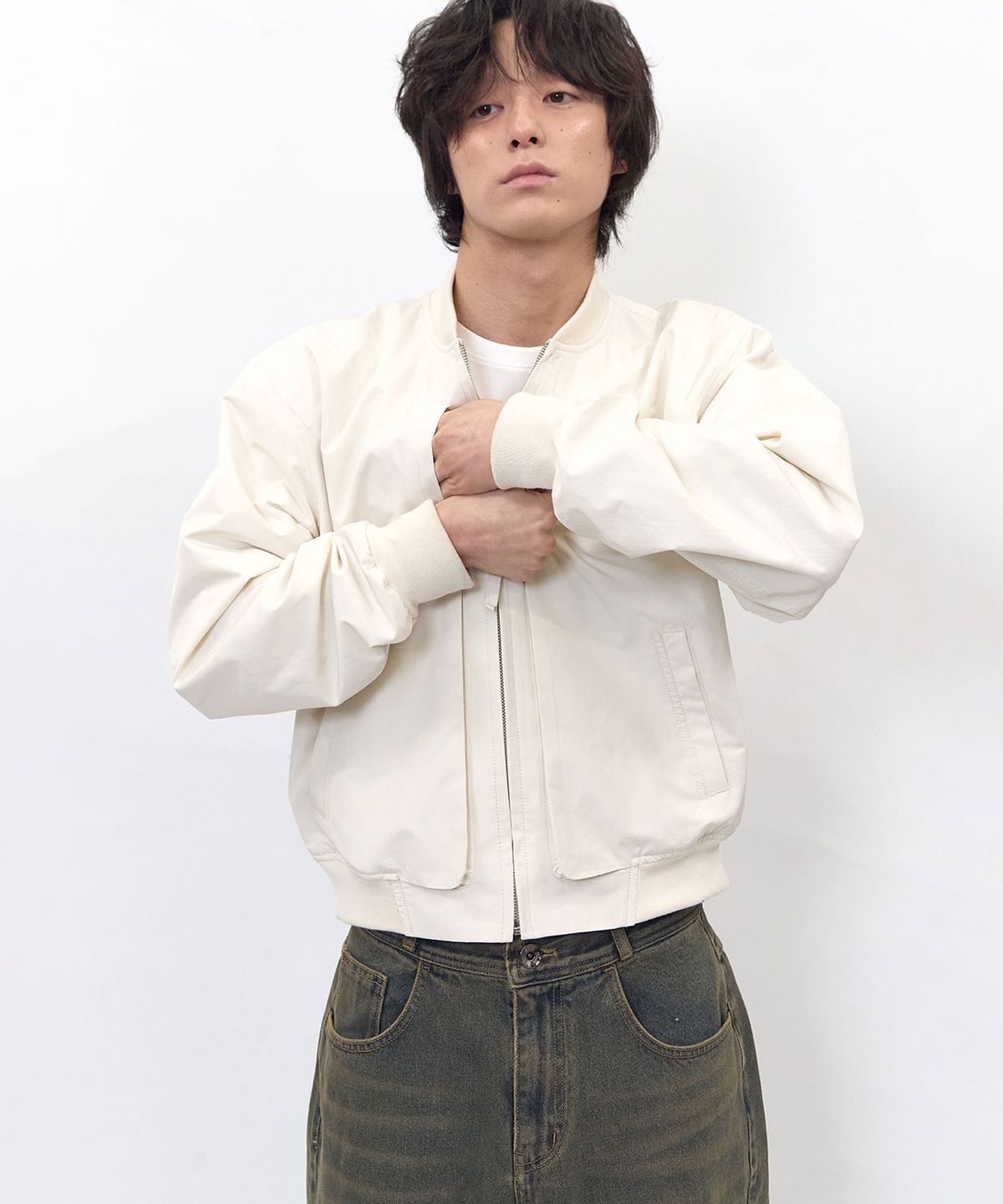비엘알(BLR) Curved Line Flight Jacket Ivory