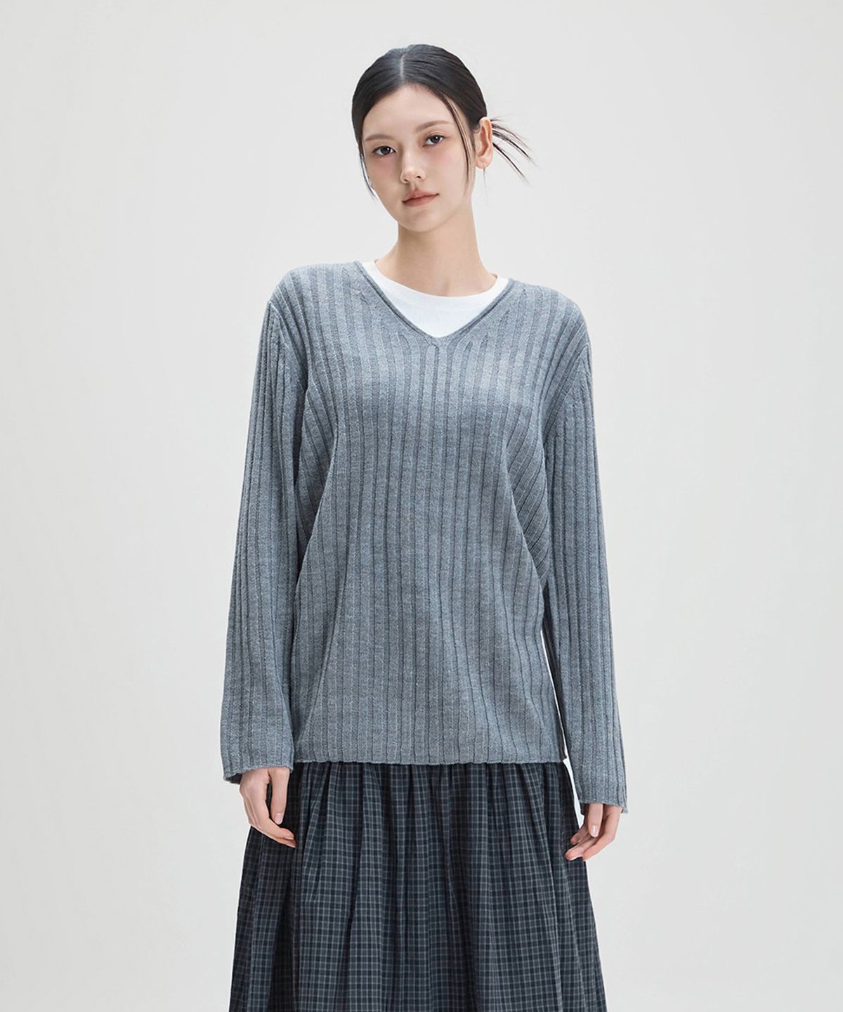 미쏘(MIXXO) V넥 루즈핏 풀오버_MIWKAG411T