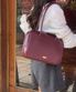 멜로우 클래식 숄더백 와인