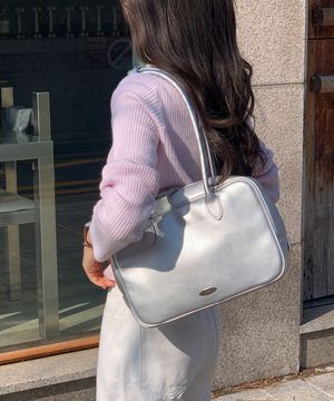 멜로우 클래식 숄더백 실버