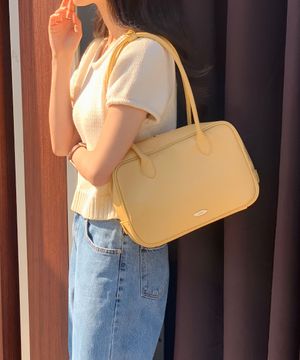 멜로우 클래식 숄더백 버터