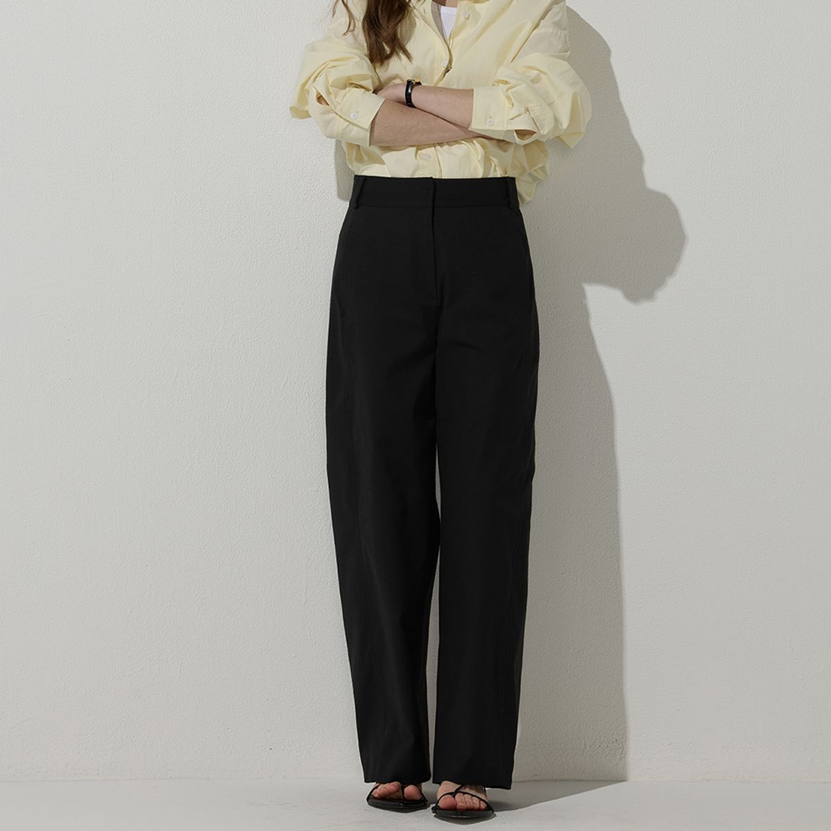 비뮤즈맨션(BEMUSE MANSION) Curved cotton pants - Black