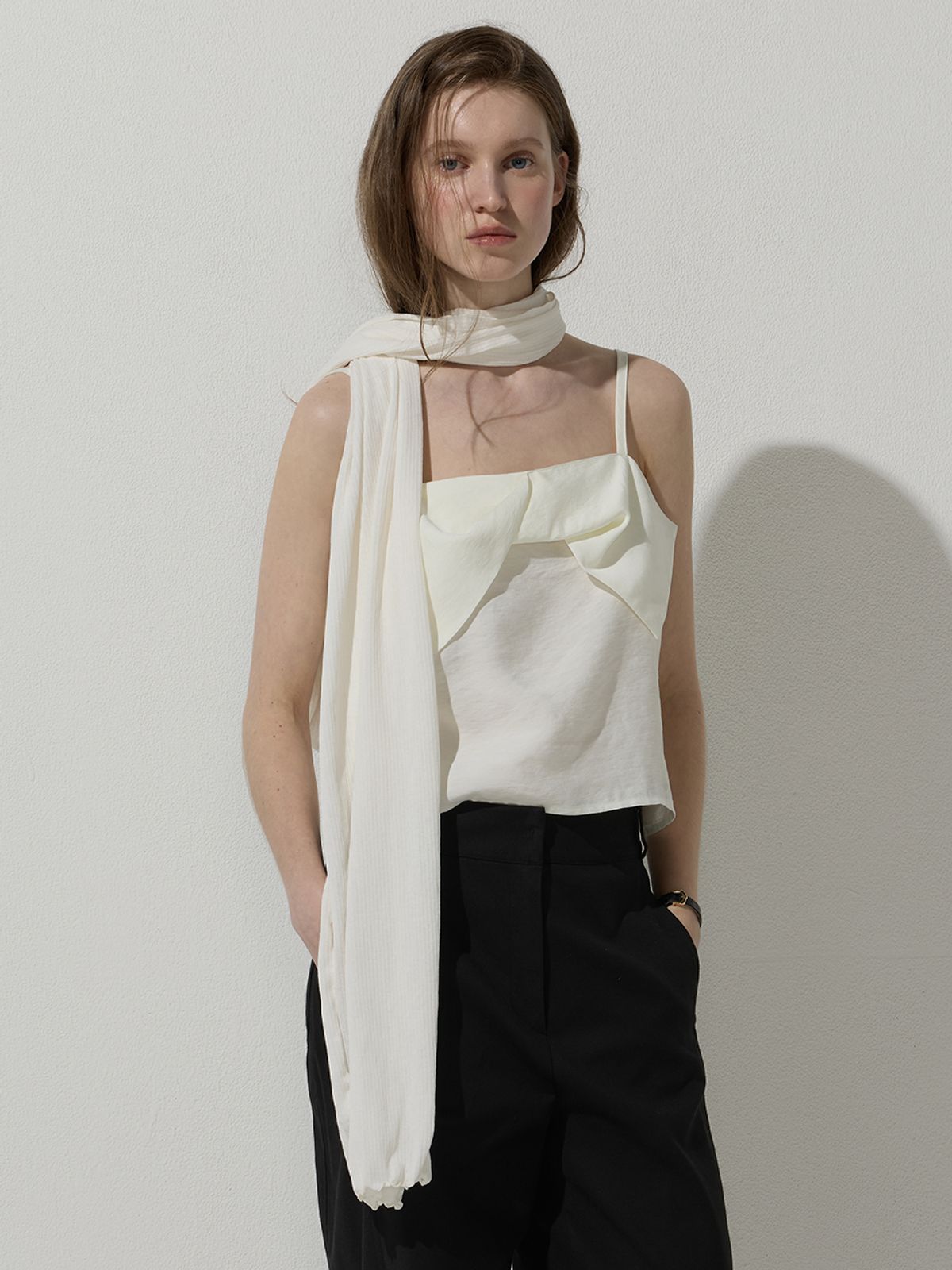 비뮤즈맨션(BEMUSE MANSION) Ribbon sleeveless top - Cream