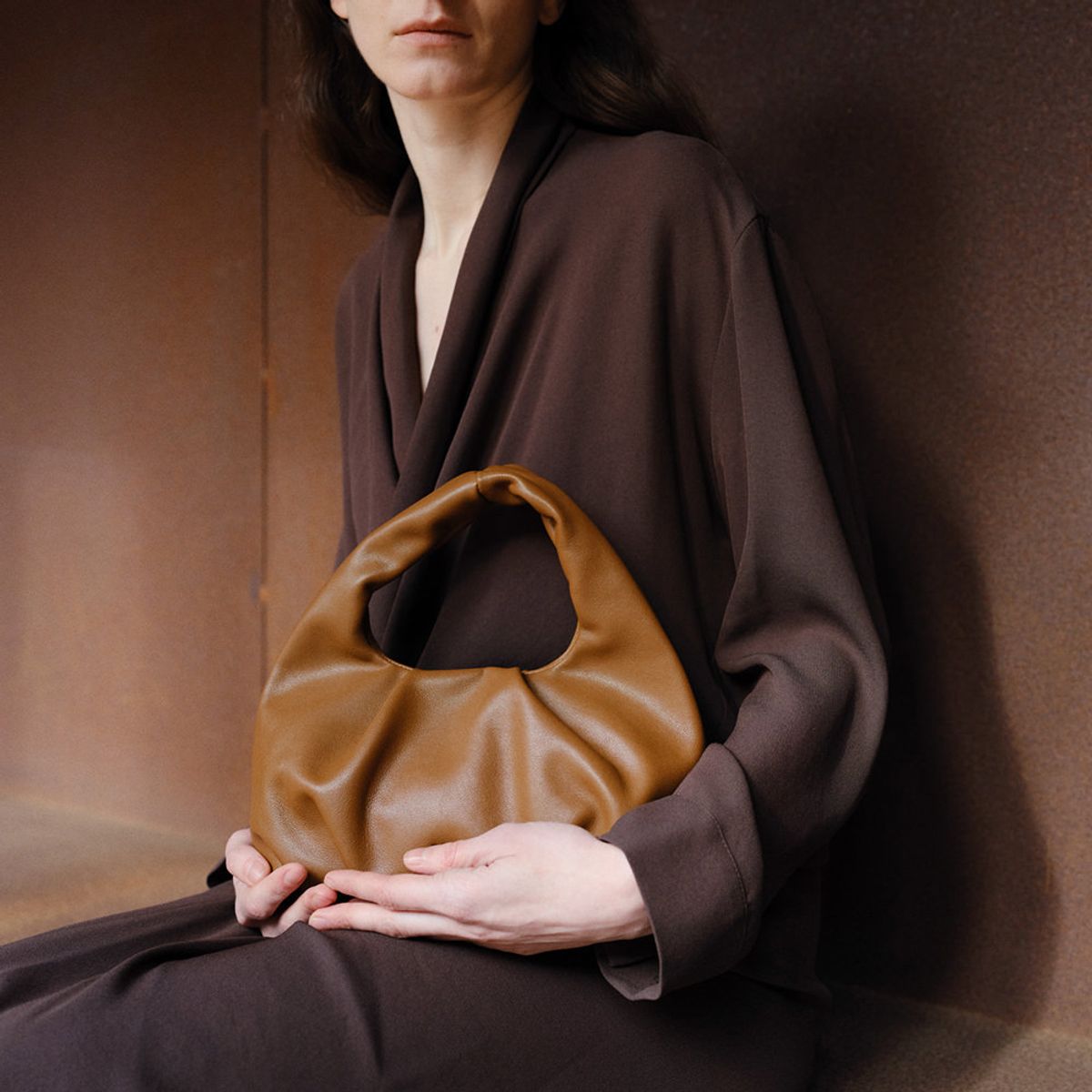로서울(ROH SEOUL) Lua tote bag Toasted caramel