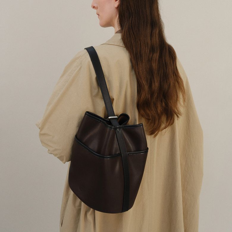 Verso bucket bag Umber