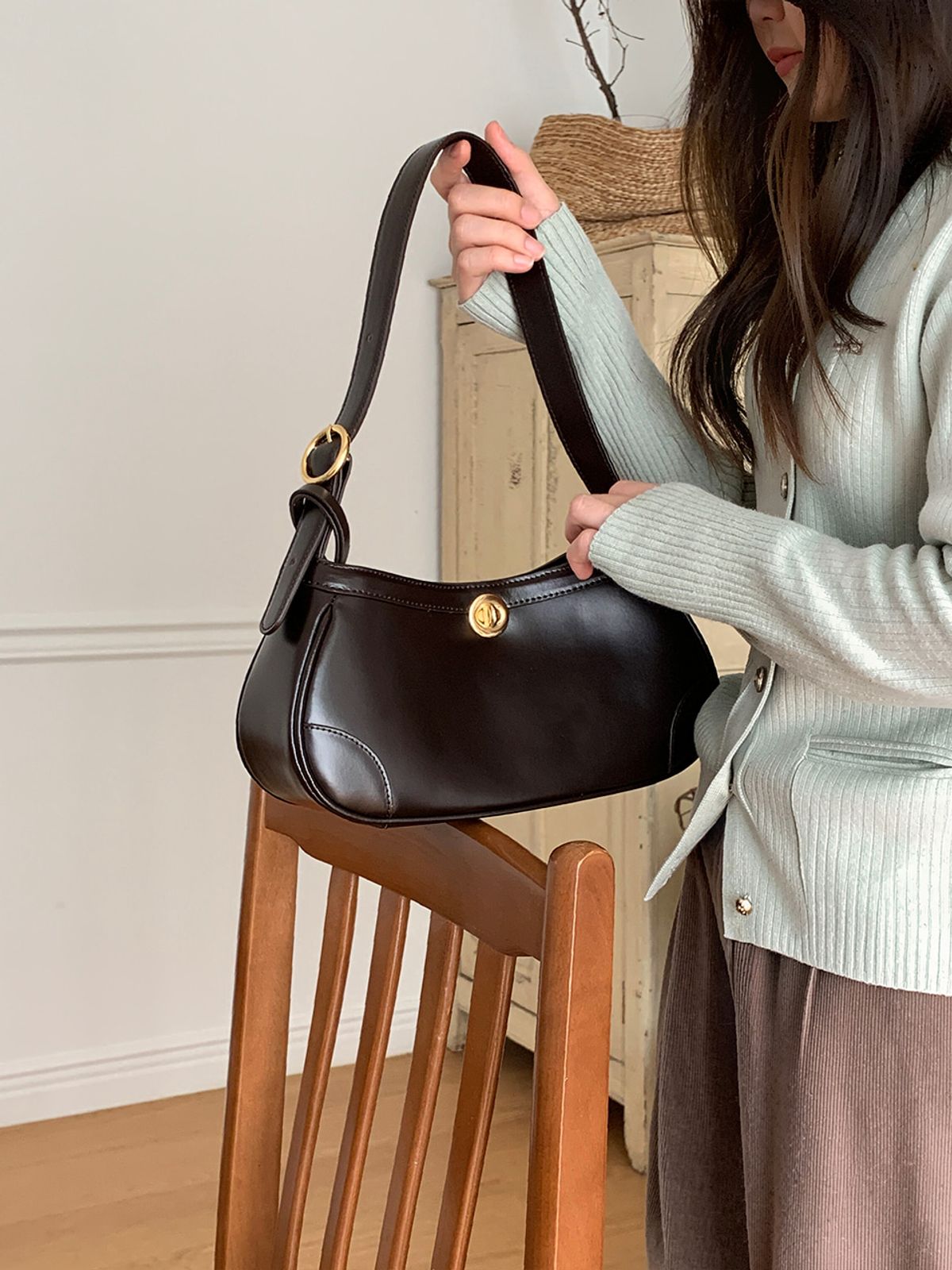 메흐(MEHEU) JENNA MINI HOBO BAG (espresso)