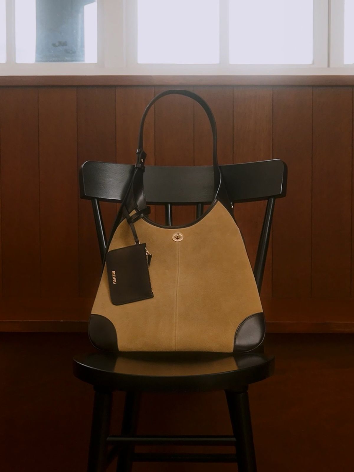 메흐(MEHEU) BRENDA HOBO BAG (suede cookie)