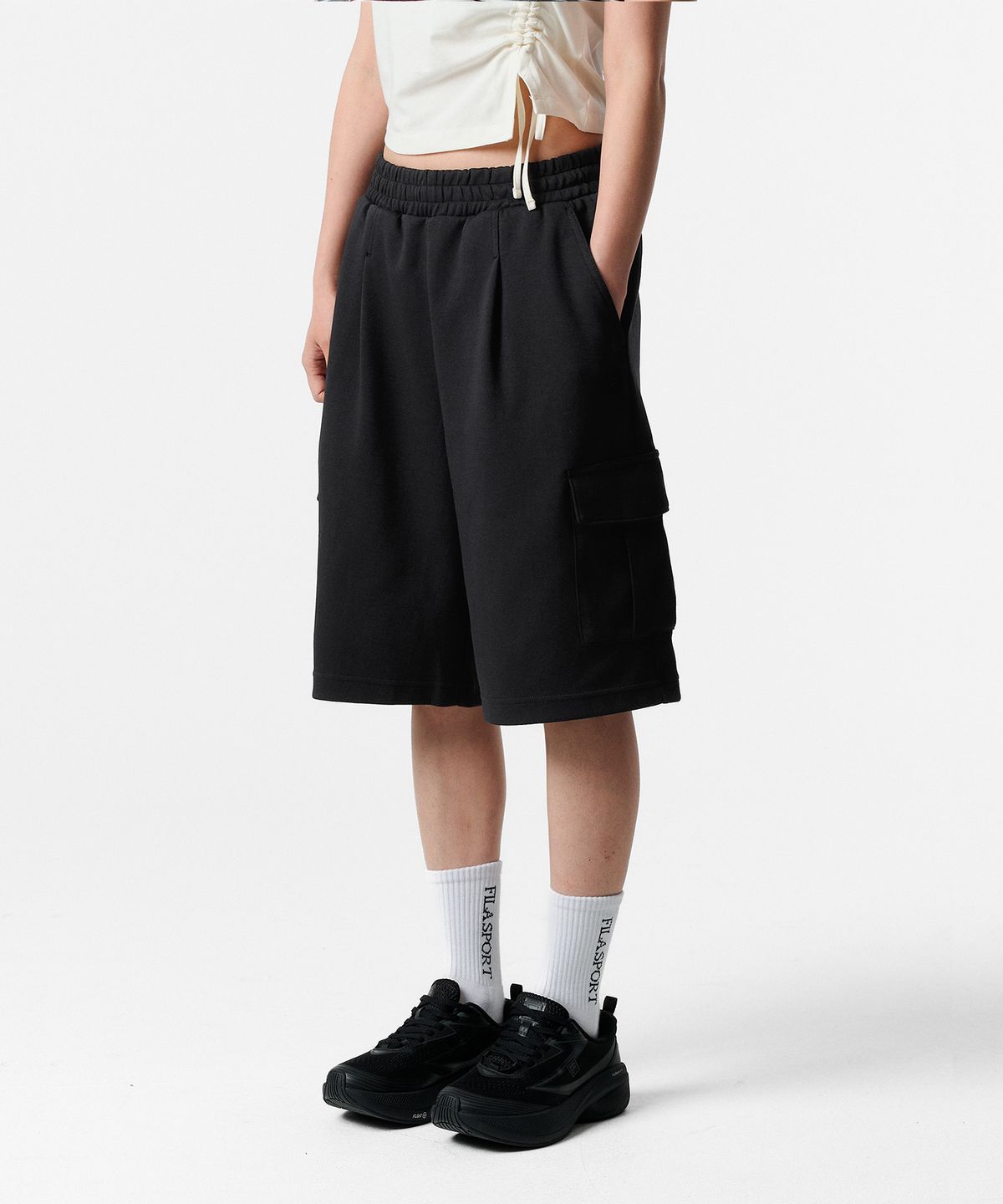 휠라(FILA) 스웻 카고 쇼츠(FS262TR01X004001)
