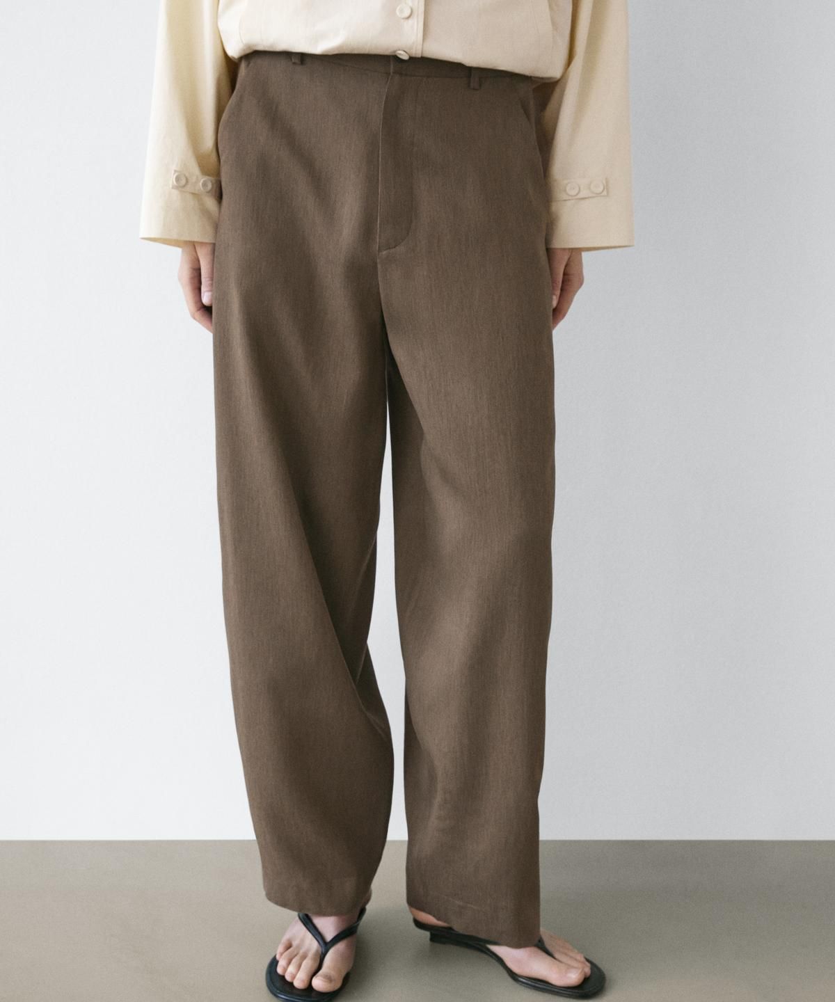 마시모두띠(MASSIMO DUTTI) 엘라스틱 웨이스트밴드 디테일 플루이드 팬츠
