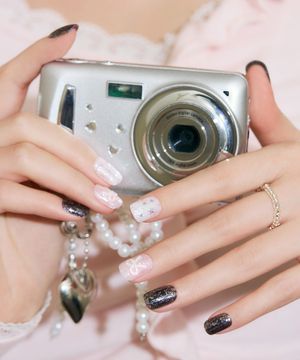 데싱디바 매직프레스 코스믹 슈가(레귤러 라운드) 네일팁