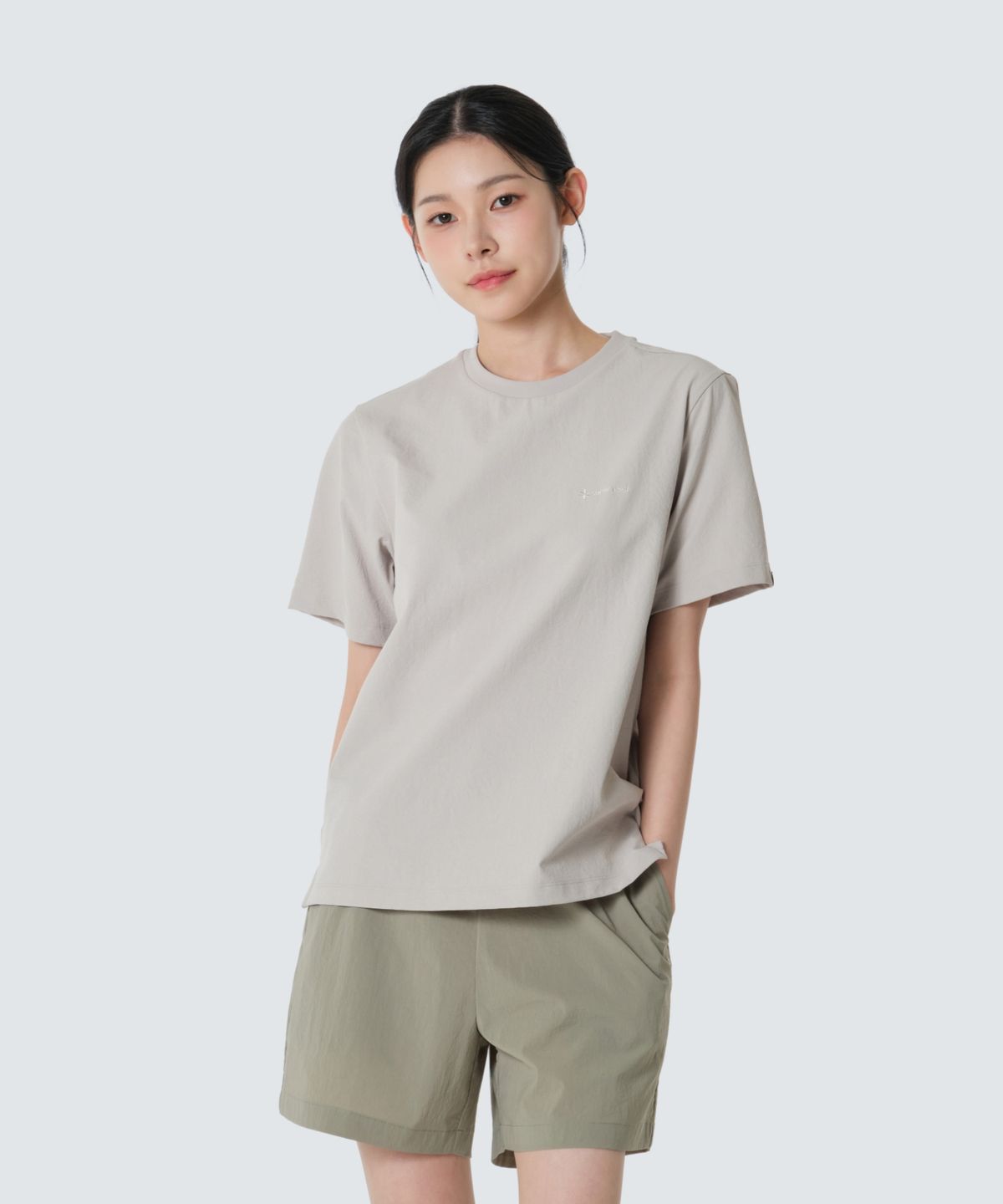 스노우피크 어패럴(SNOWPEAK APPAREL) 클래식 우븐 여성 반팔 티셔츠 (S26MWTTS17) Sand Beige