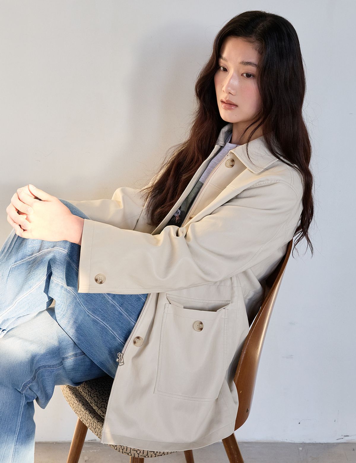 더엘로(THEELO) 시크 레더 하프 자켓 (Ivory)