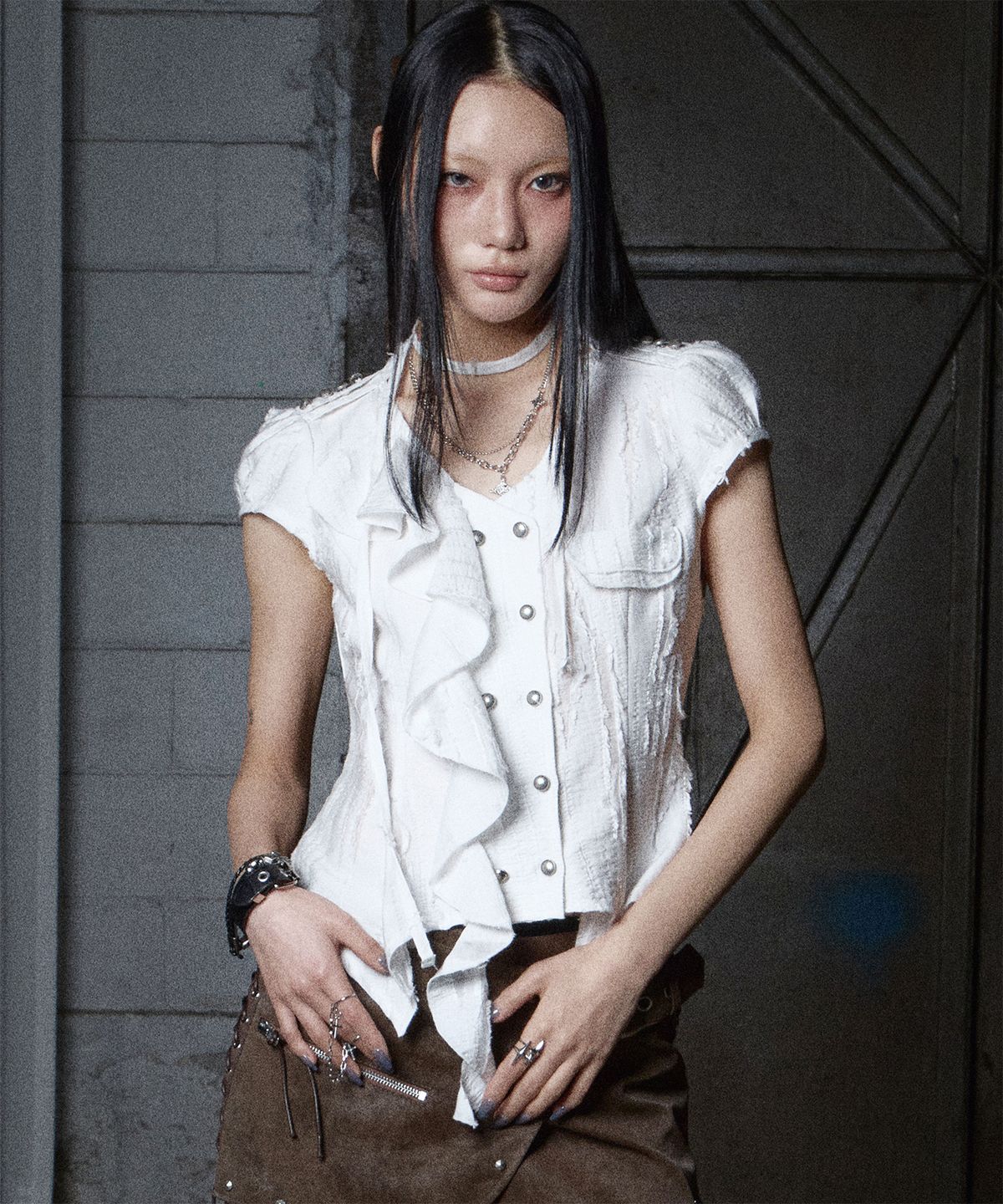 낫노잉(NOTKNOWING) Mili Grunge Blouse (WHITE)