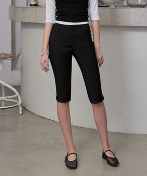 Slit Rivet Capri Pants, BLACK