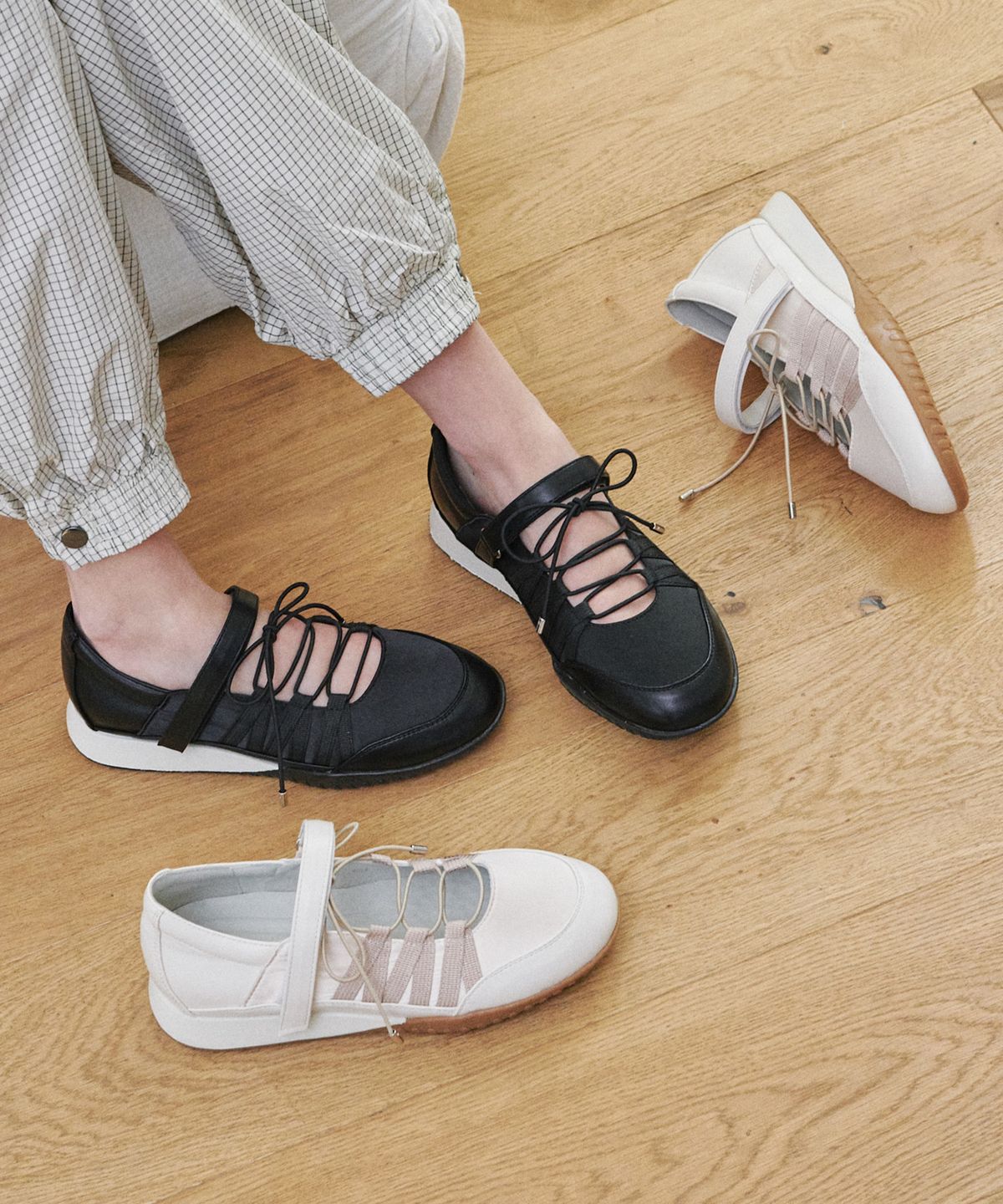 에이티티(ATT) Velcro Lace-Up Mary Jane Sneakers (att6027)
