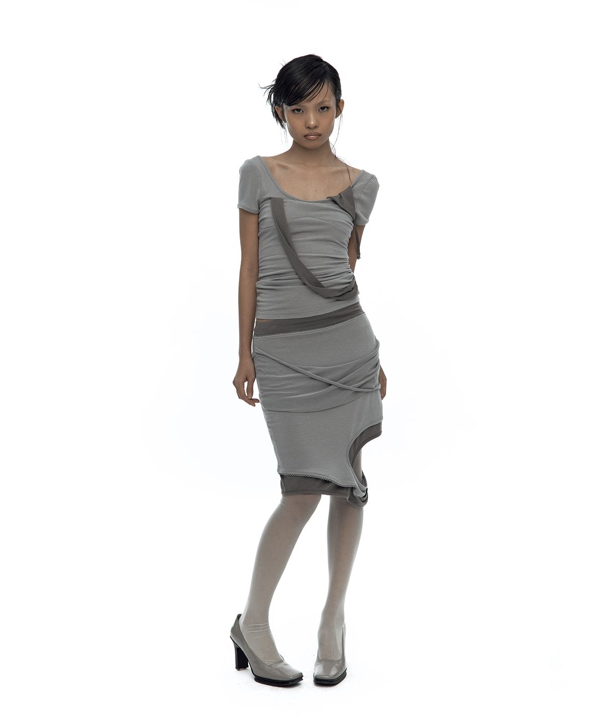 카시코(KASHIKO) Peek-a-boo Strap Skirt Warm Gray
