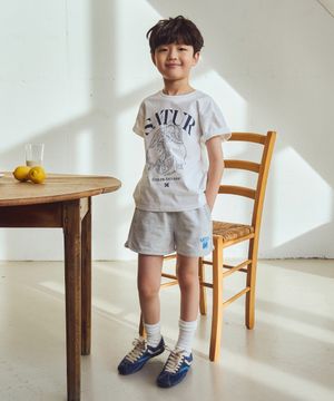 (K) 카프리 시트론 드로잉 썸머 그래픽 반팔 티셔츠 화이트