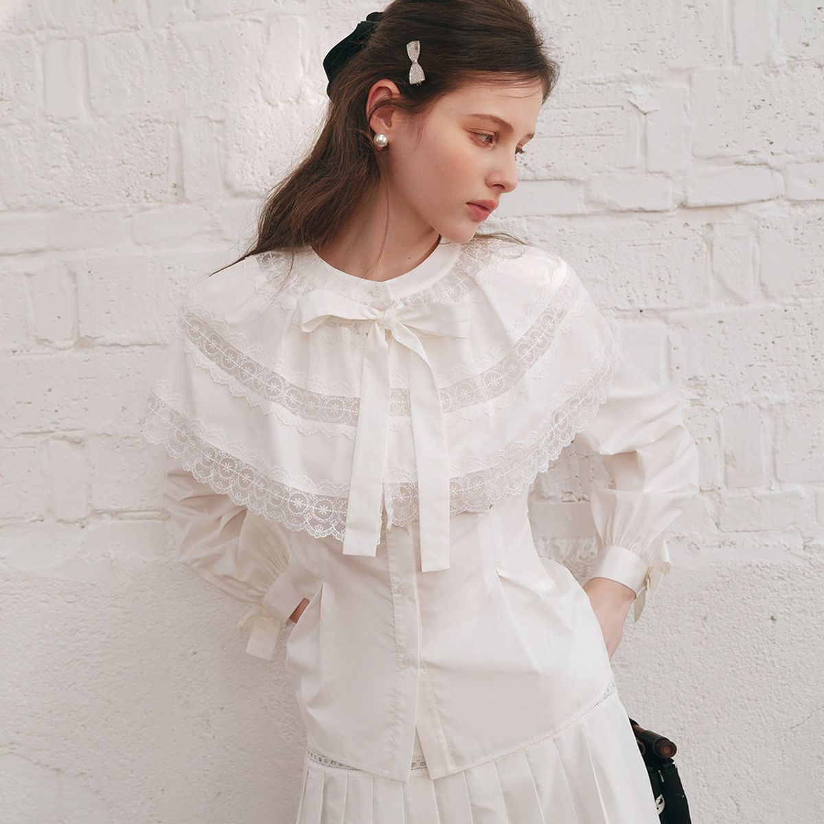쎄무아듀(CEST MOIDEW) Cest_Romantic cape slim blouse